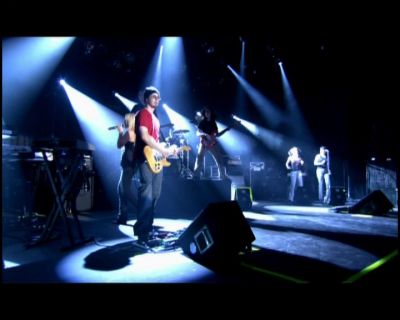 DailyDuff-dot-nl_GirlCanRockDVD-LiveInConcert2005.jpg