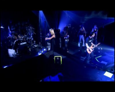 DailyDuff-dot-nl_GirlCanRockDVD-LiveInConcert2392.jpg