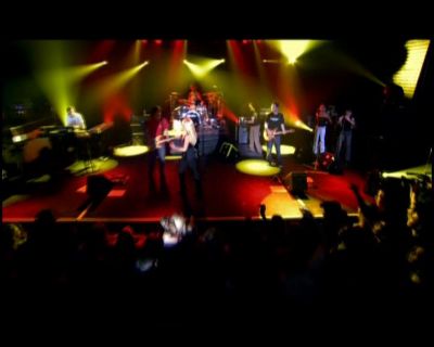 DailyDuff-dot-nl_GirlCanRockDVD-LiveInConcert2536.jpg