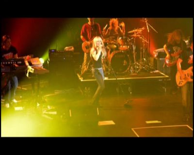 DailyDuff-dot-nl_GirlCanRockDVD-LiveInConcert2560.jpg