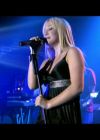 DailyDuff-dot-nl_GirlCanRockDVD-LiveInConcert0501.jpg