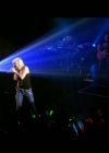 DailyDuff-dot-nl_GirlCanRockDVD-LiveInConcert0607.jpg