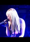 DailyDuff-dot-nl_GirlCanRockDVD-LiveInConcert1505.jpg