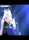 DailyDuff-dot-nl_GirlCanRockDVD-LiveInConcert1545.jpg