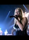 DailyDuff-dot-nl_GirlCanRockDVD-LiveInConcert2030.jpg