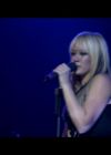 DailyDuff-dot-nl_GirlCanRockDVD-LiveInConcert2436.jpg