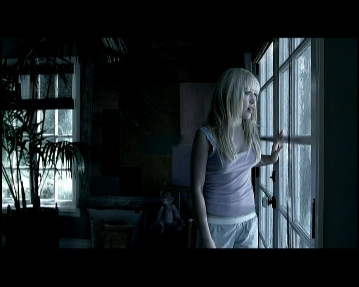 DailyDuff-dot-nl_GirlCanRockDVD-MusicVideoComeClean0019.jpg DailyDuff-dot-nl_GirlCanRockDVD-MusicVideoComeClean0019.jpg