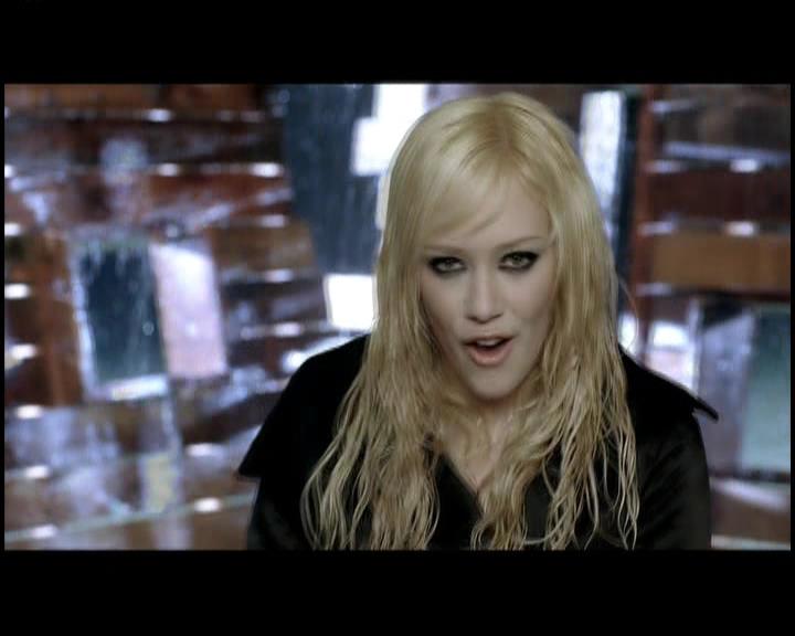 DailyDuff-dot-nl_GirlCanRockDVD-MusicVideoComeClean0176.jpg DailyDuff-dot-nl_GirlCanRockDVD-MusicVideoComeClean0176.jpg