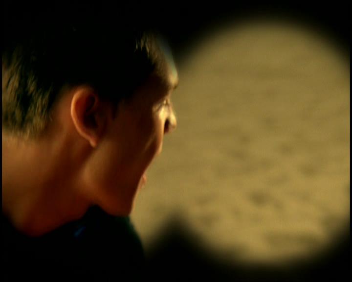 DailyDuff-dot-nl_GirlCanRockDVD-MusicVideoSoYesterday0025.jpg
