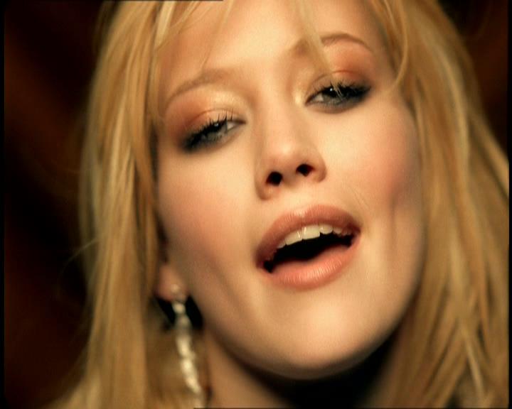 DailyDuff-dot-nl_GirlCanRockDVD-MusicVideoSoYesterday0027.jpg