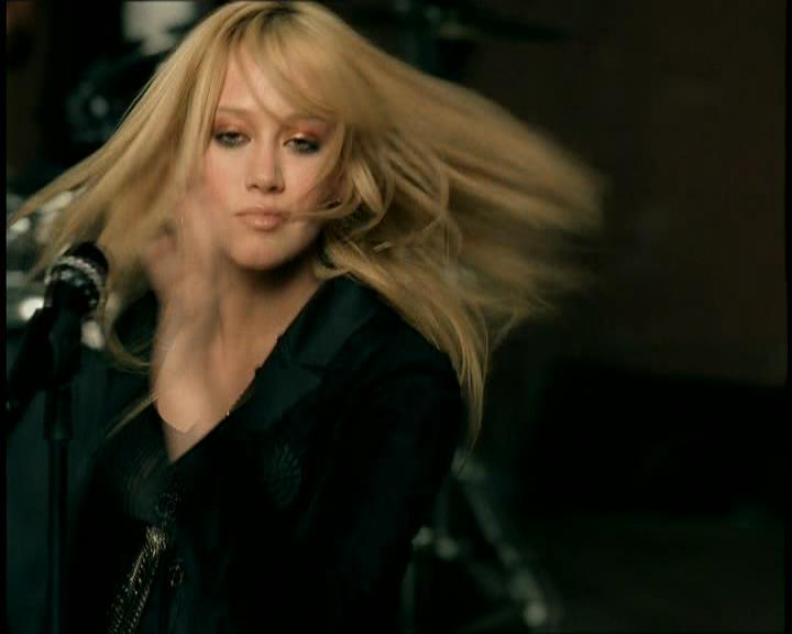 DailyDuff-dot-nl_GirlCanRockDVD-MusicVideoSoYesterday0056.jpg