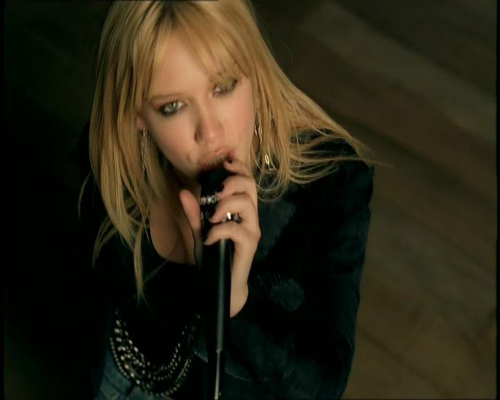 DailyDuff-dot-nl_GirlCanRockDVD-MusicVideoSoYesterday0064.jpg