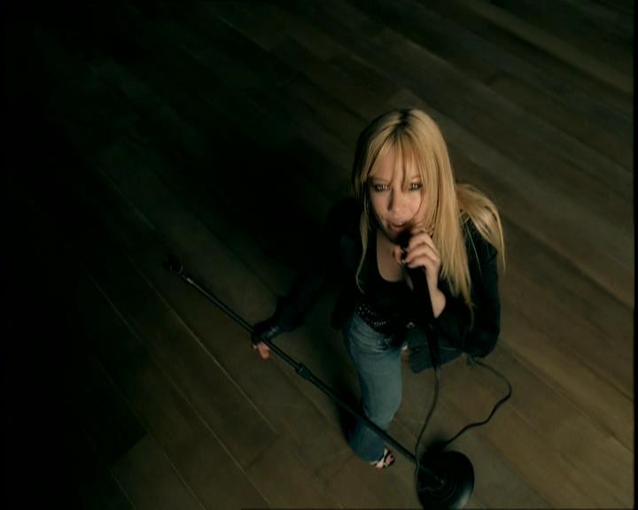 DailyDuff-dot-nl_GirlCanRockDVD-MusicVideoSoYesterday0072.jpg
