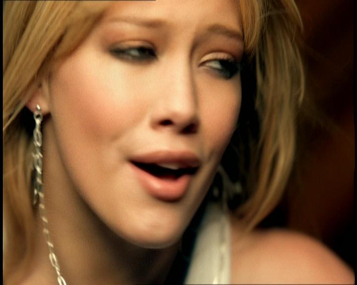 DailyDuff-dot-nl_GirlCanRockDVD-MusicVideoSoYesterday0107.jpg