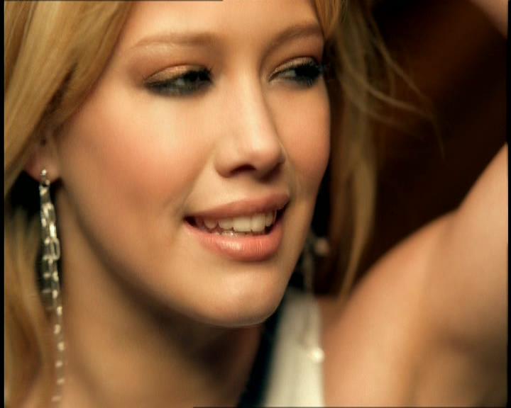 DailyDuff-dot-nl_GirlCanRockDVD-MusicVideoSoYesterday0108.jpg