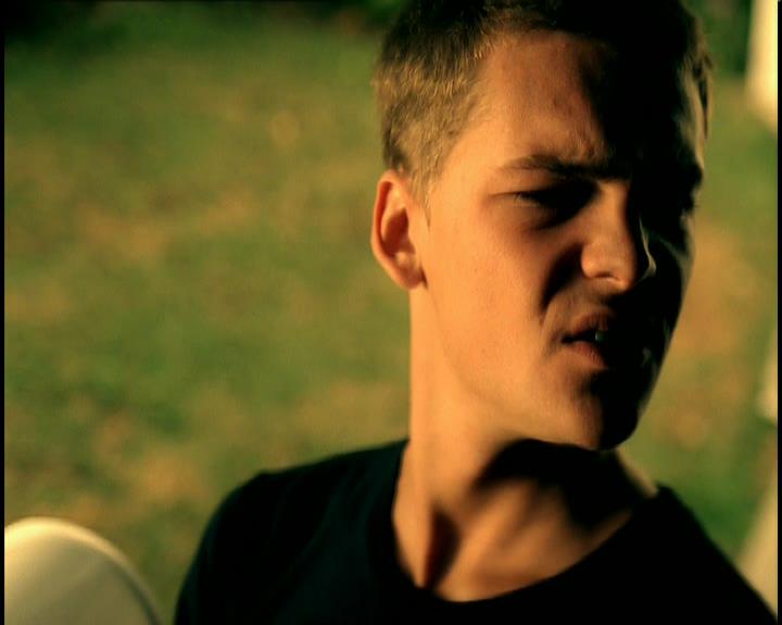DailyDuff-dot-nl_GirlCanRockDVD-MusicVideoSoYesterday0110.jpg