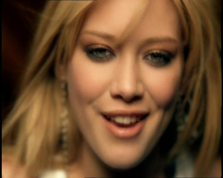 DailyDuff-dot-nl_GirlCanRockDVD-MusicVideoSoYesterday0123.jpg