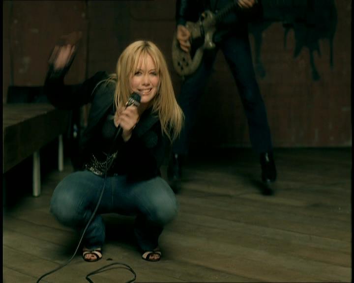 DailyDuff-dot-nl_GirlCanRockDVD-MusicVideoSoYesterday0153.jpg