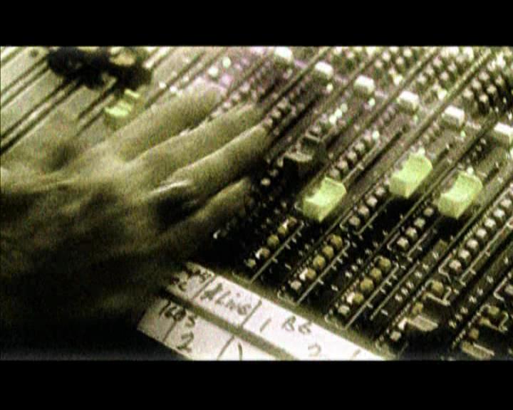 DailyDuff-dot-nl_GirlCanRockDVD-MusicVideoSoYesterdayLive0096.jpg DailyDuff-dot-nl_GirlCanRockDVD-MusicVideoSoYesterdayLive0096.jpg