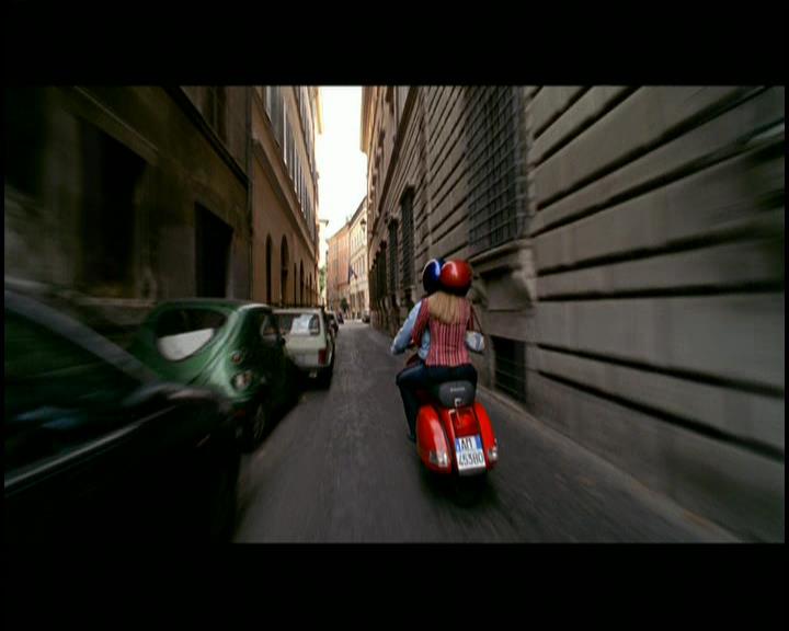 DailyDuff-dot-nl_GirlCanRockDVD-MusicVideoWhyNot0098.jpg