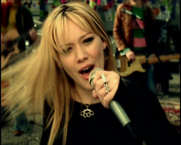 DailyDuff-dot-nl_GirlCanRockDVD-MusicVideoWhyNot0100.jpg