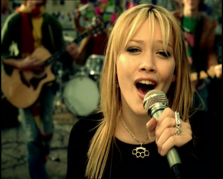 DailyDuff-dot-nl_GirlCanRockDVD-MusicVideoWhyNot0111.jpg