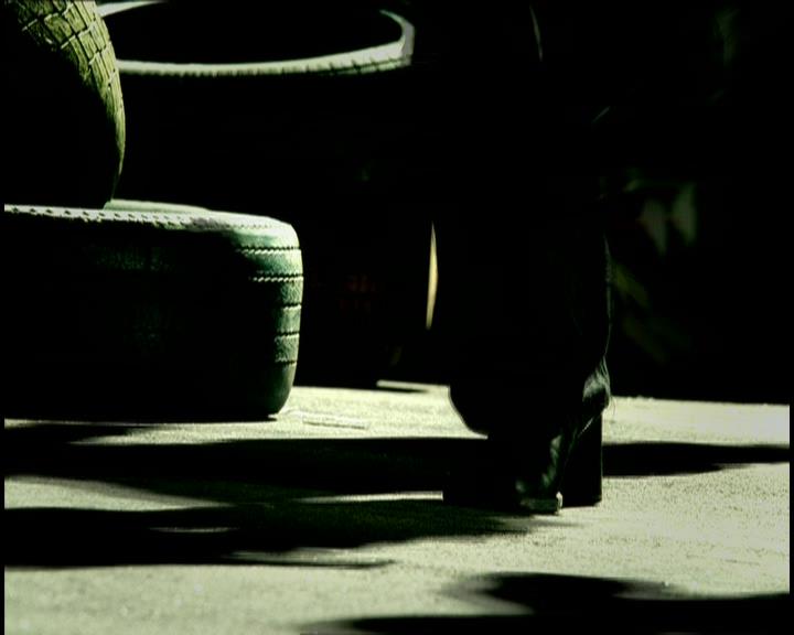 DailyDuff-dot-nl_GirlCanRockDVD-MusicVideoWhyNot0119.jpg