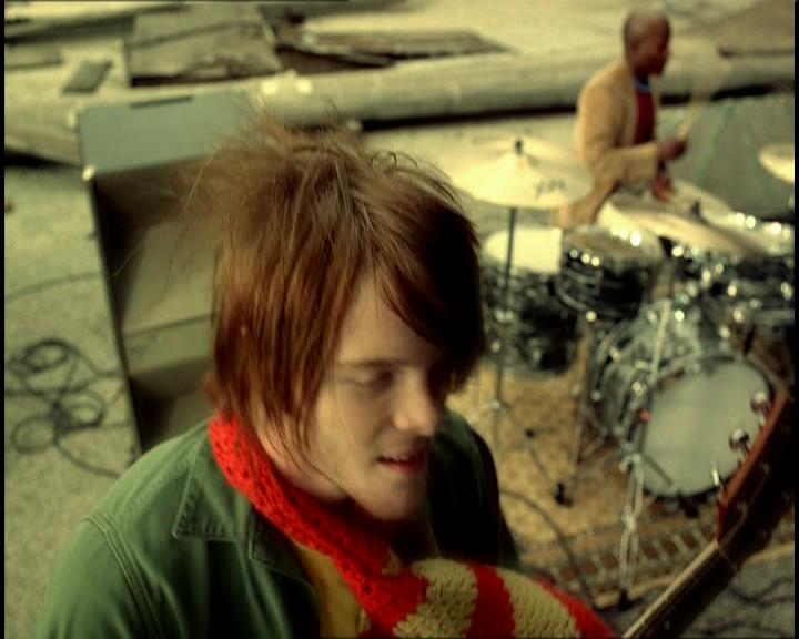 DailyDuff-dot-nl_GirlCanRockDVD-MusicVideoWhyNot0126.jpg