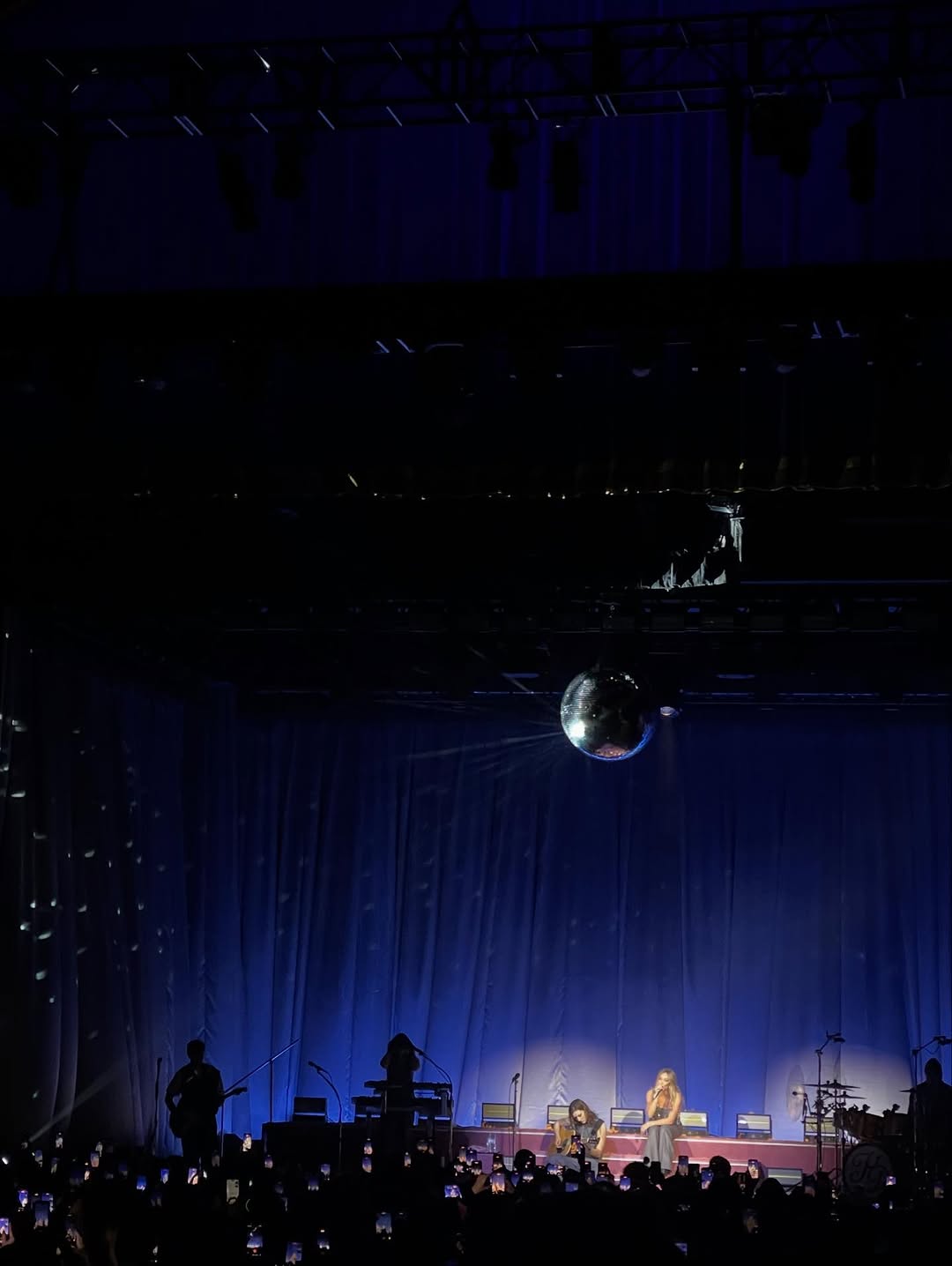 outfit1-055.jpg outfit1-055.jpg