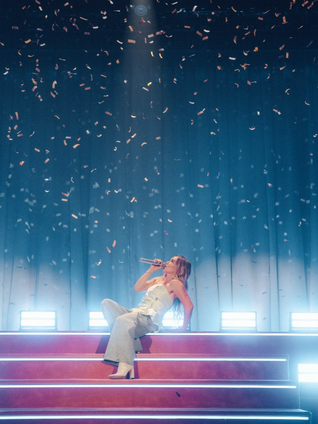 Outfit1-040.jpg Outfit1-040.jpg