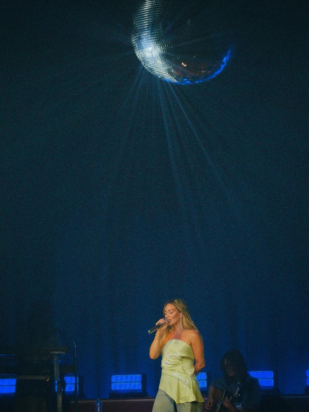 Outfit1-074.jpg Outfit1-074.jpg