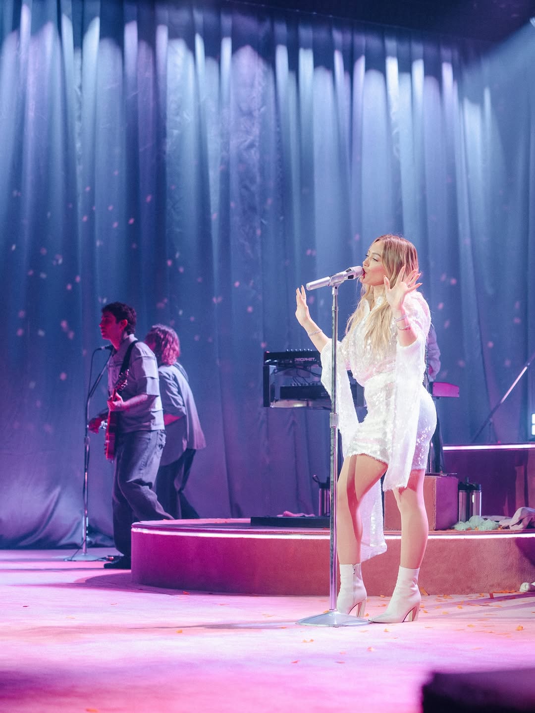 Outfit2-031.jpg Outfit2-031.jpg