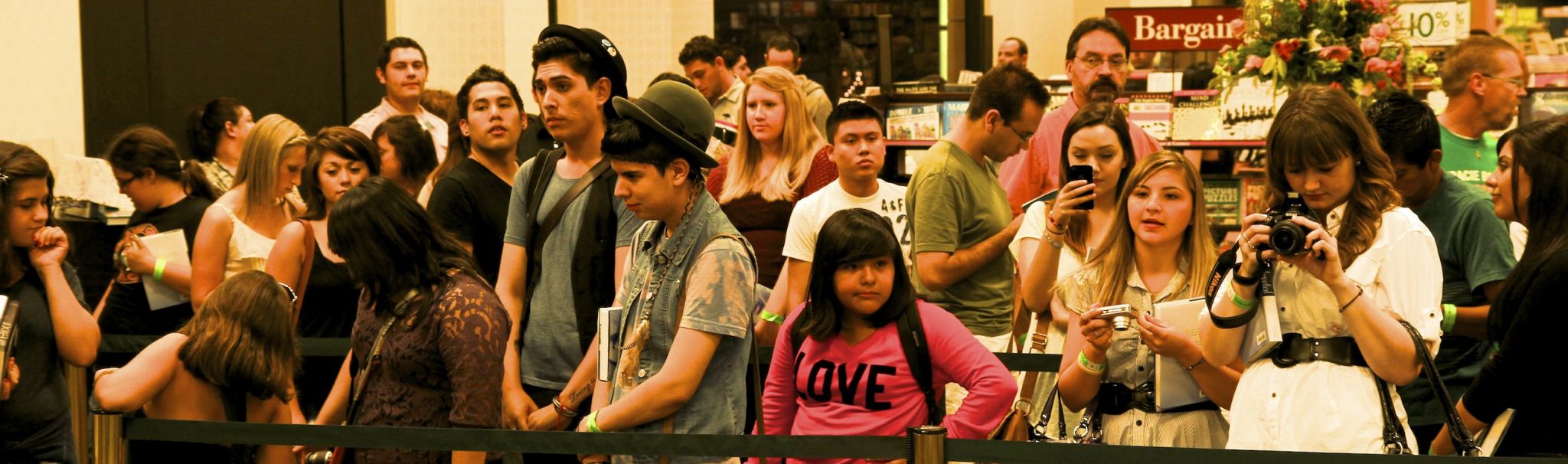 hilaryduff-dot-com008.jpg hilaryduff-dot-com008.jpg