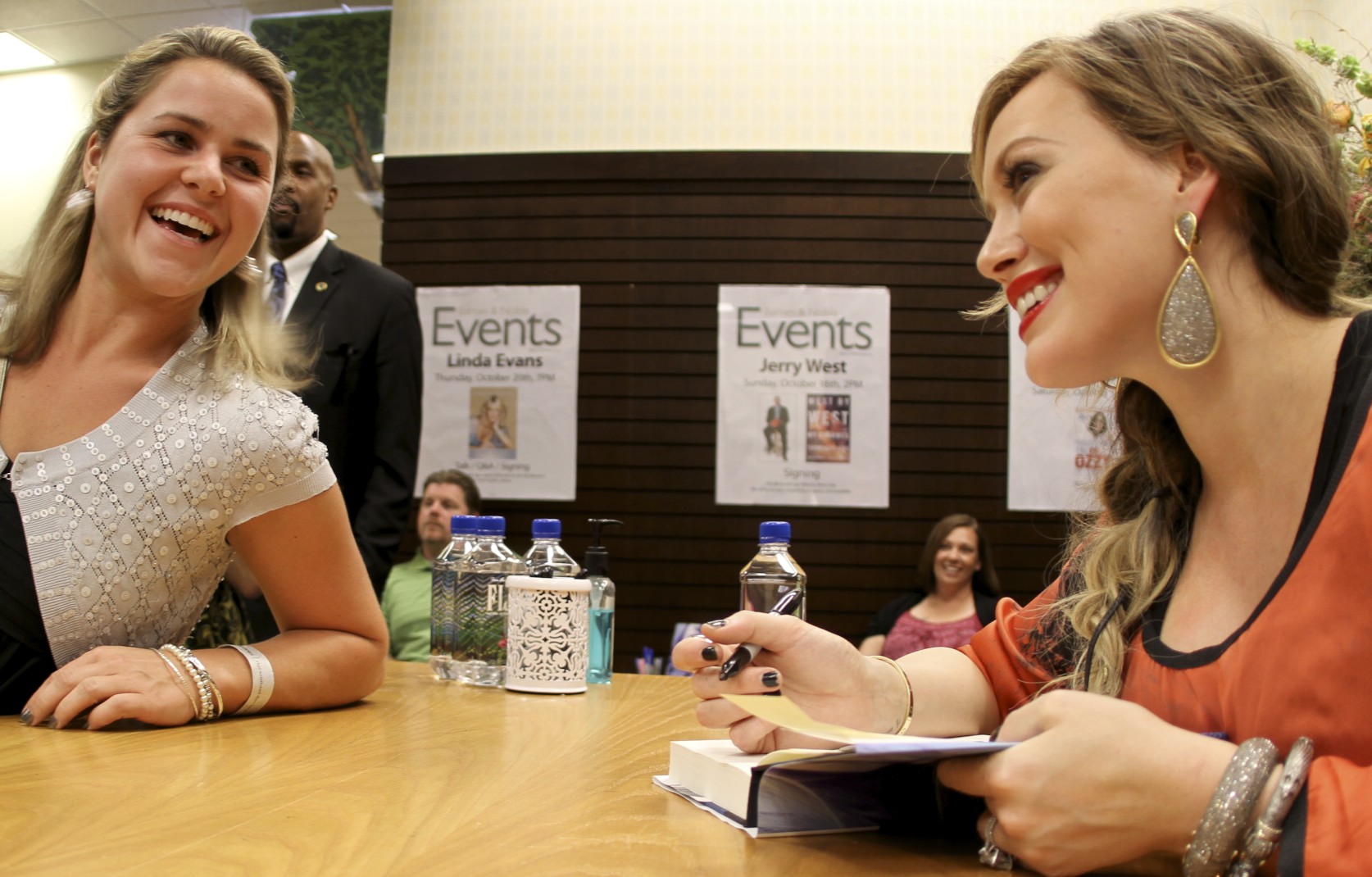 hilaryduff-dot-com022.jpg hilaryduff-dot-com022.jpg