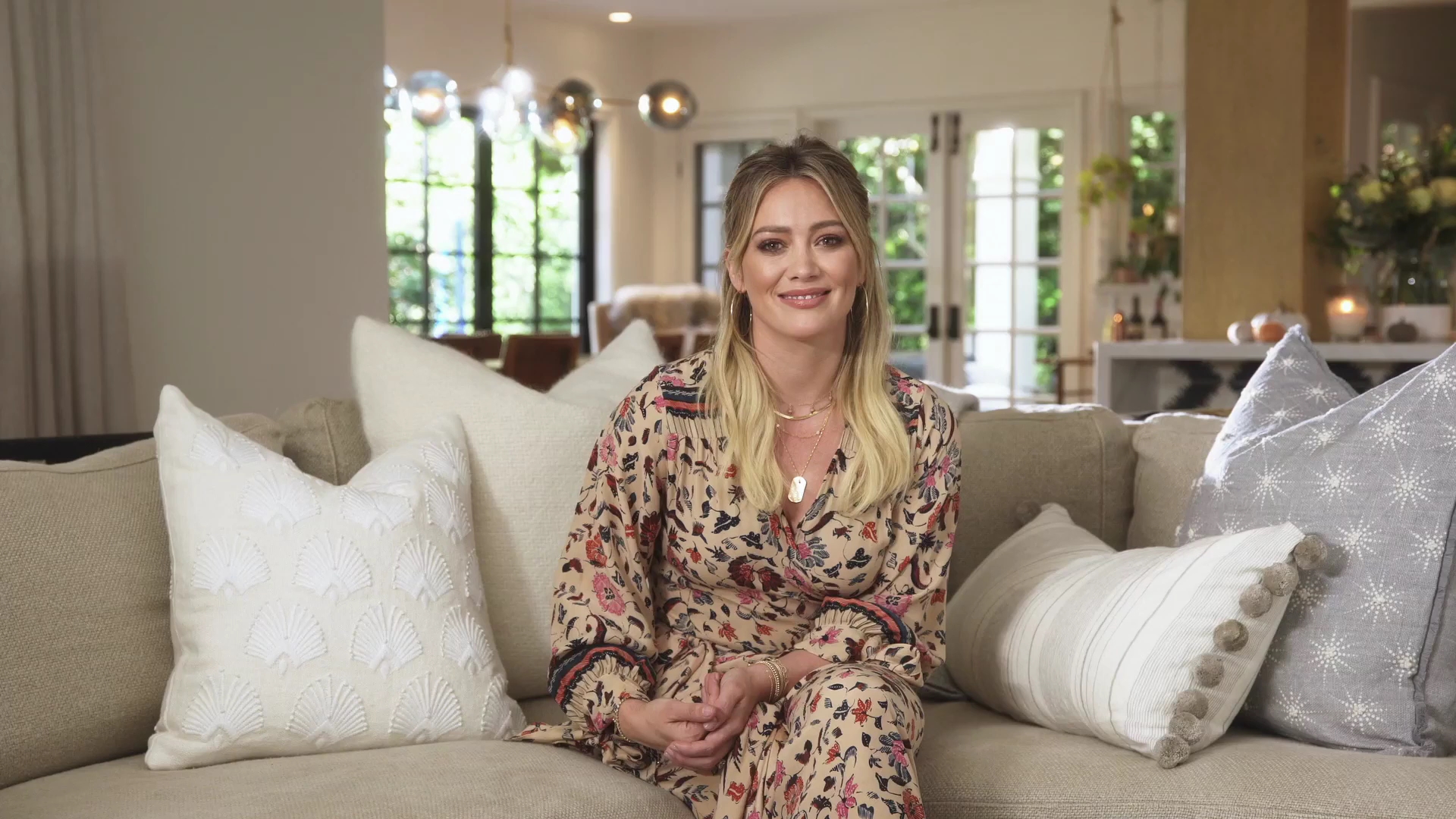 DailyDuff-dot-nl_2019HLC-Veeda_HilaryDuffGreatestRole00000.jpg DailyDuff-dot-nl_2019HLC-Veeda_HilaryDuffGreatestRole00000.jpg