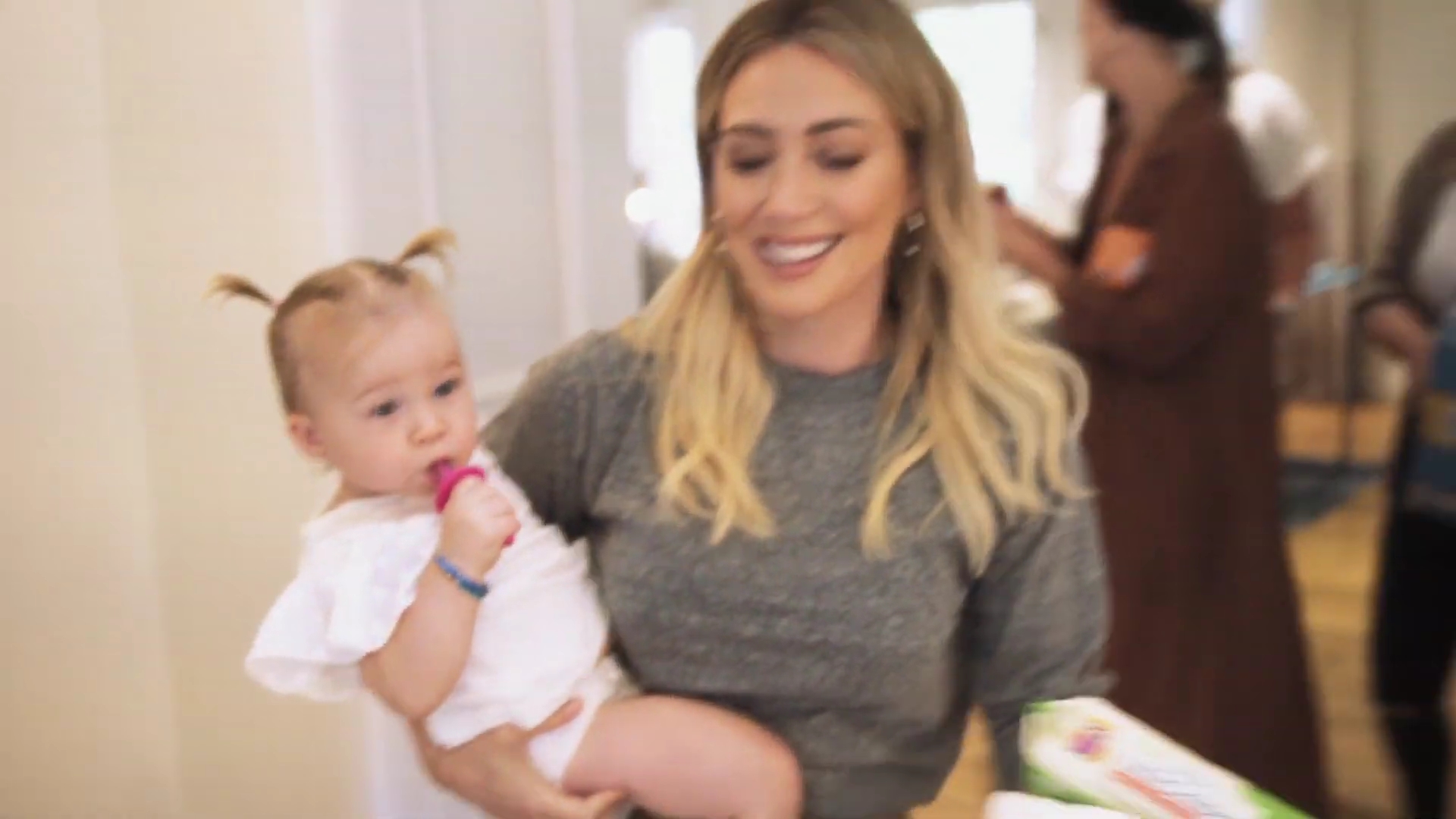 DailyDuff-dot-nl_2019HLC-Veeda_HilaryDuffGreatestRole00017.jpg DailyDuff-dot-nl_2019HLC-Veeda_HilaryDuffGreatestRole00017.jpg