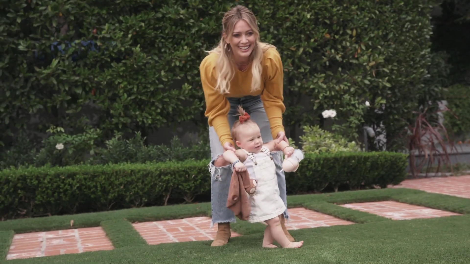 DailyDuff-dot-nl_2019HLC-Veeda_HilaryDuffGreatestRole00034.jpg DailyDuff-dot-nl_2019HLC-Veeda_HilaryDuffGreatestRole00034.jpg