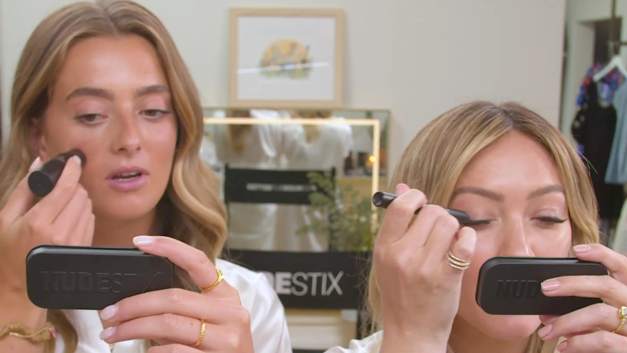 DailyDuff-dot-nl_HilaryxNudestick-GRWM00030.jpg DailyDuff-dot-nl_HilaryxNudestick-GRWM00030.jpg