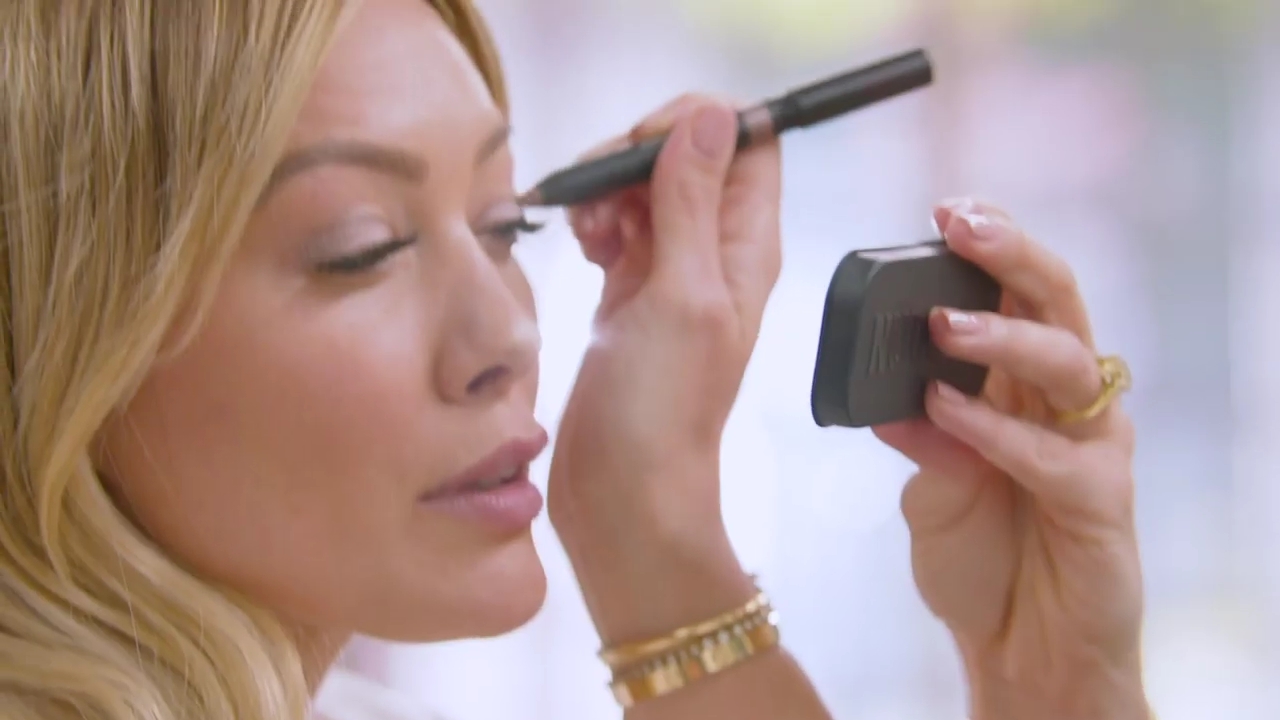 DailyDuff-dot-nl_HilaryxNudestick-GRWM00037.jpg DailyDuff-dot-nl_HilaryxNudestick-GRWM00037.jpg