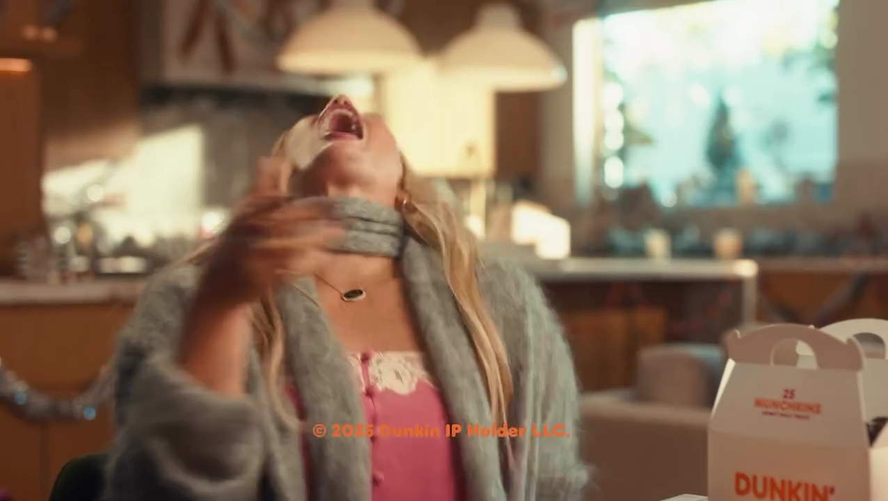 DailyDuff-dot-nl_2025Dunkin-NaughyOrNiceReclame0091.jpg DailyDuff-dot-nl_2025Dunkin-NaughyOrNiceReclame0091.jpg