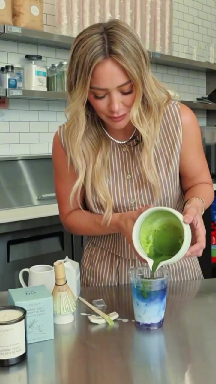 DailyDuff-dot-nl_WhataPeachxBelow60reclame0038.jpg DailyDuff-dot-nl_WhataPeachxBelow60reclame0038.jpg