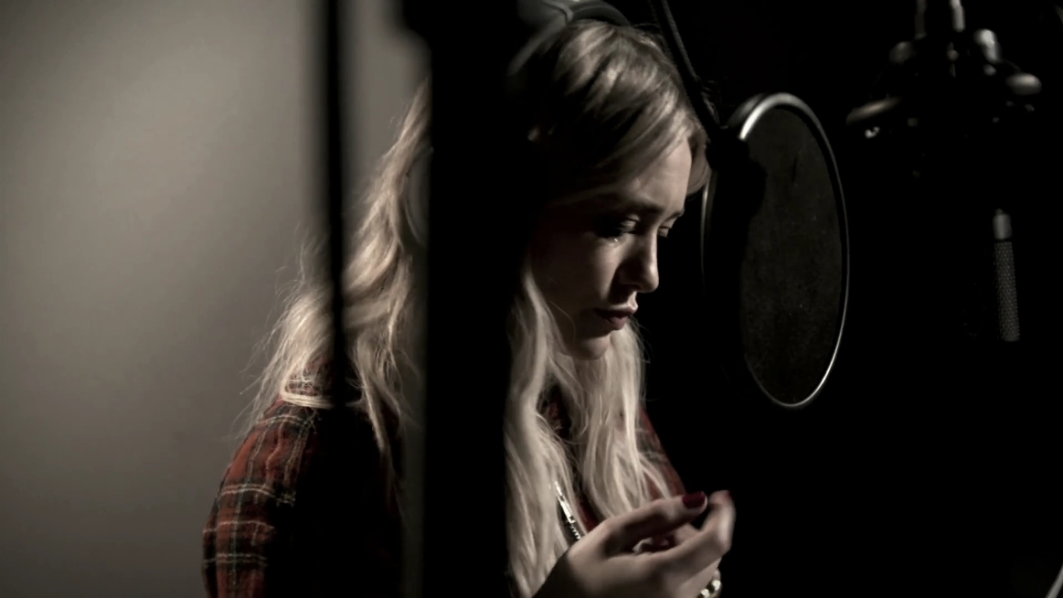 DailyDuff_dot_nl-LittleLies-YoungerPromo-BTS0042.jpg