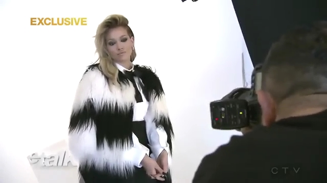 DailyDuff-dot-nl_2014ElleCanada-Etalk0041.jpg