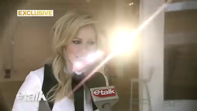 DailyDuff-dot-nl_2014ElleCanada-Etalk0101.jpg