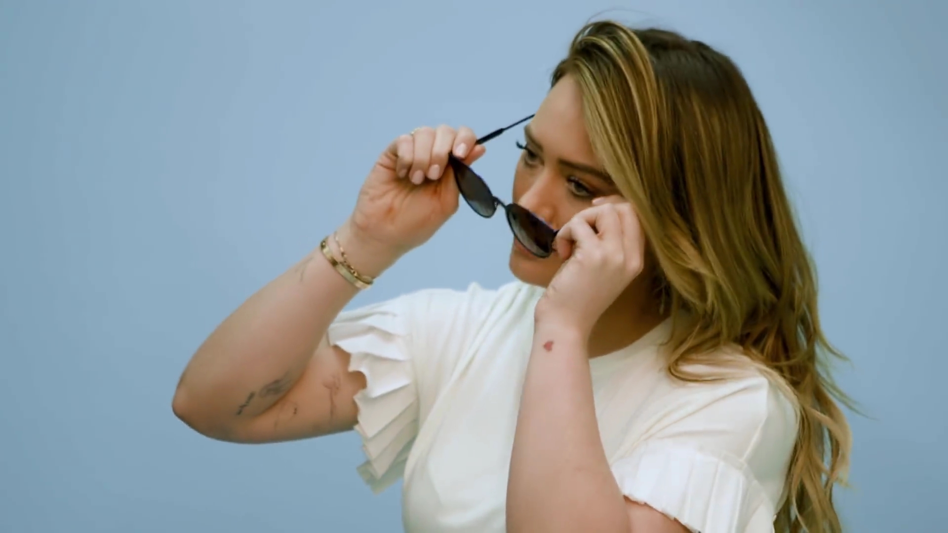 DailyDufff-dot-nl_2018MusexHilaryDuffEyewearCollection-GlassesUSAcom0028.jpg DailyDufff-dot-nl_2018MusexHilaryDuffEyewearCollection-GlassesUSAcom0028.jpg
