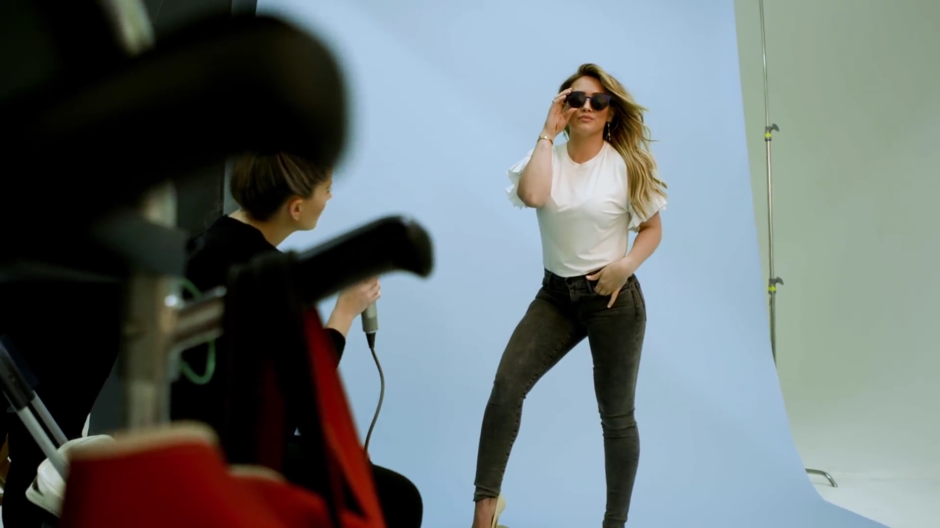 DailyDufff-dot-nl_2018MusexHilaryDuffEyewearCollection-GlassesUSAcom0038.jpg DailyDufff-dot-nl_2018MusexHilaryDuffEyewearCollection-GlassesUSAcom0038.jpg