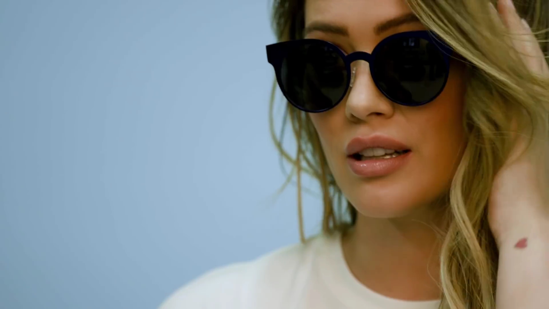 DailyDufff-dot-nl_2018MusexHilaryDuffEyewearCollection-GlassesUSAcom0041.jpg DailyDufff-dot-nl_2018MusexHilaryDuffEyewearCollection-GlassesUSAcom0041.jpg