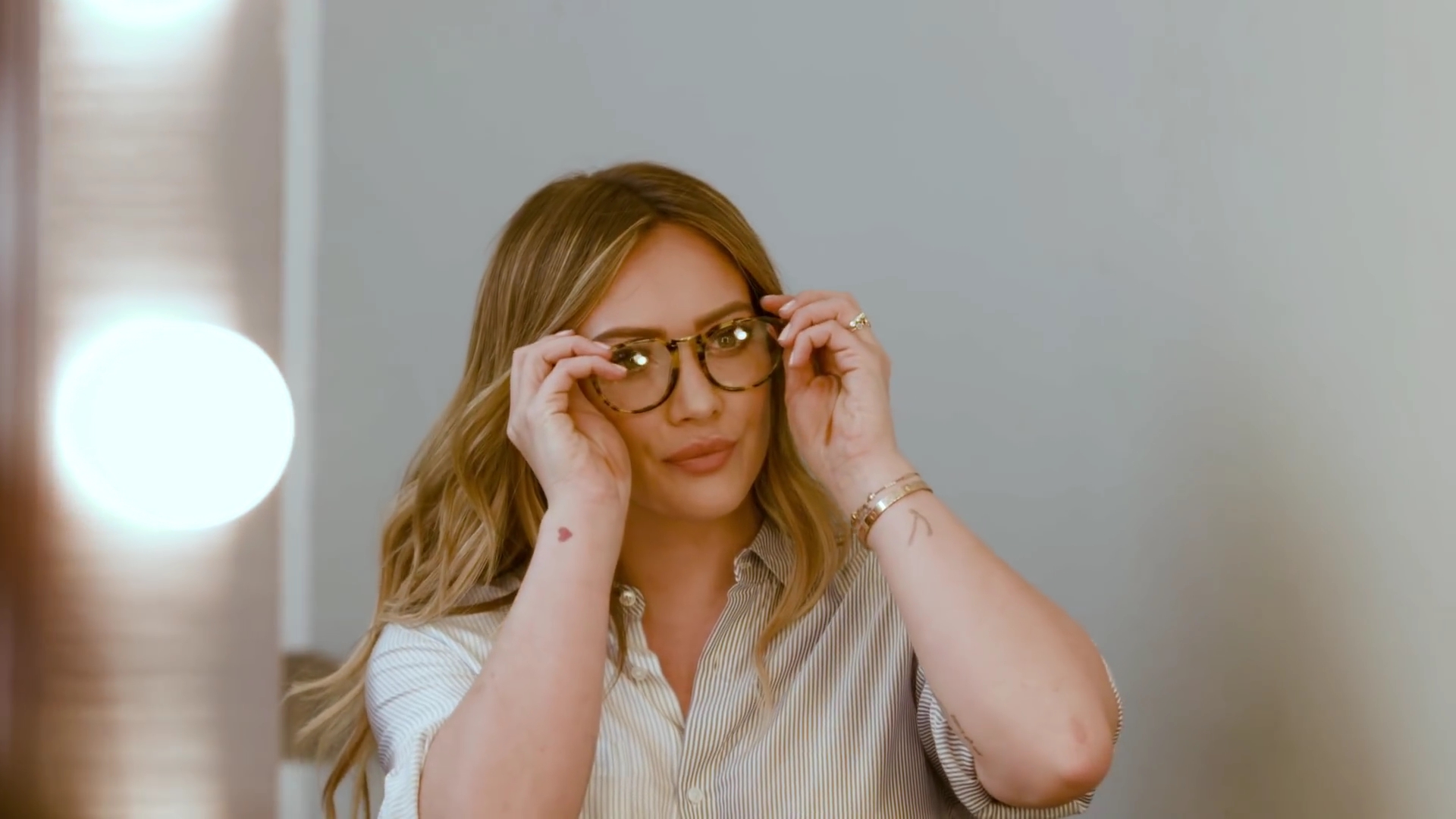 DailyDufff-dot-nl_2018MusexHilaryDuffEyewearCollection-GlassesUSAcom0085.jpg DailyDufff-dot-nl_2018MusexHilaryDuffEyewearCollection-GlassesUSAcom0085.jpg