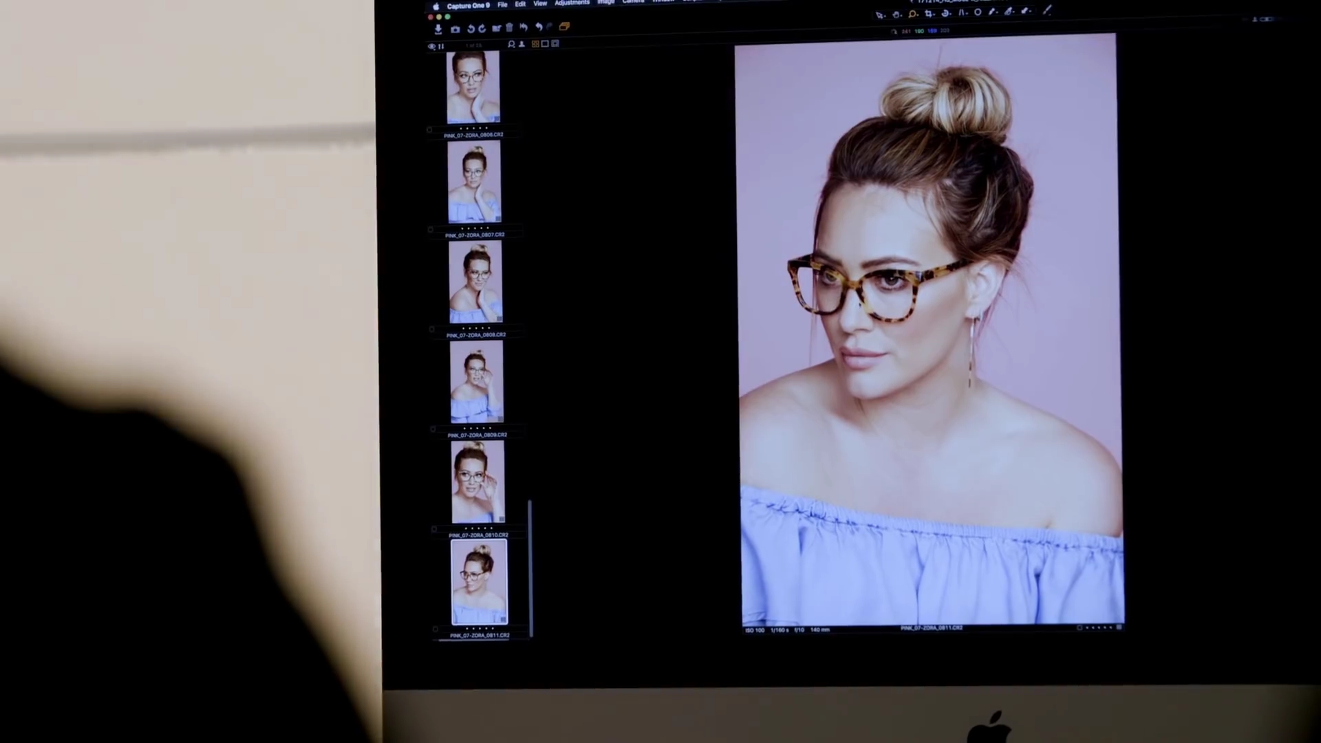 DailyDufff-dot-nl_2018MusexHilaryDuffEyewearCollection-GlassesUSAcom0118.jpg DailyDufff-dot-nl_2018MusexHilaryDuffEyewearCollection-GlassesUSAcom0118.jpg