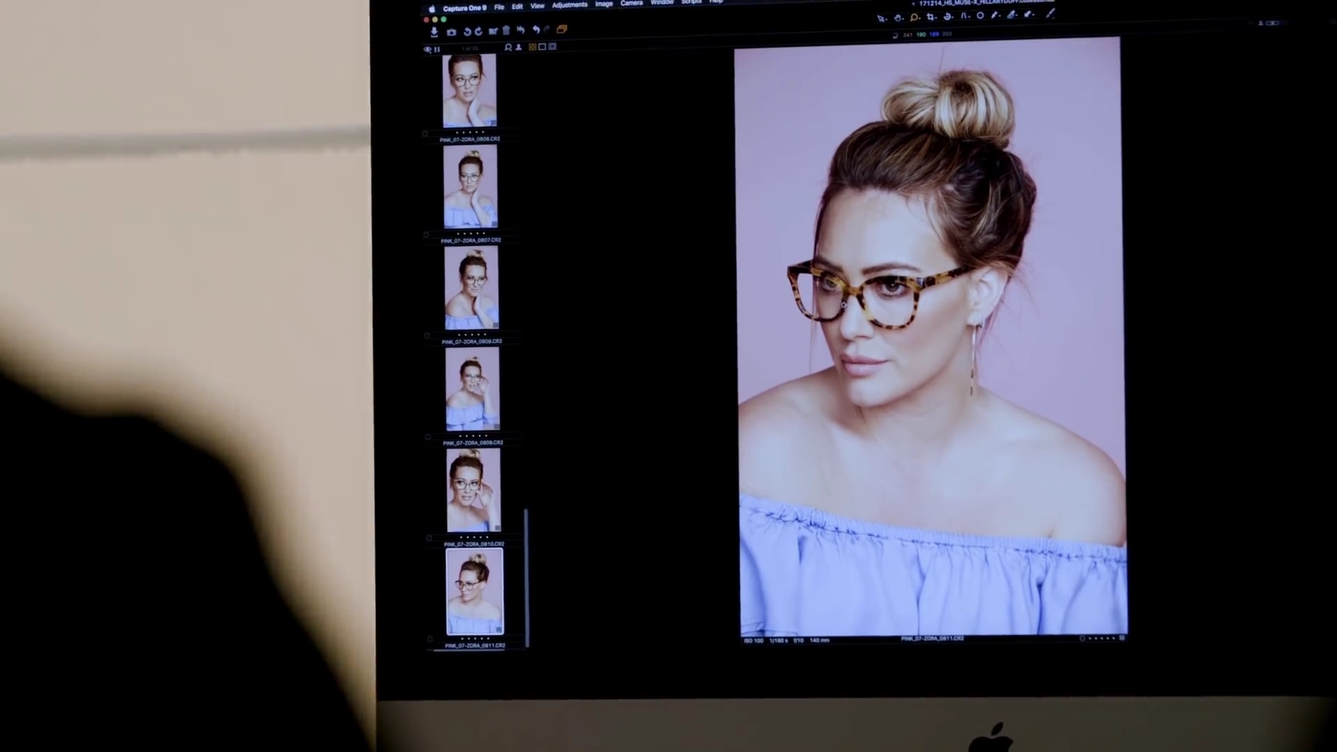DailyDufff-dot-nl_2018MusexHilaryDuffEyewearCollection-GlassesUSAcom0119.jpg DailyDufff-dot-nl_2018MusexHilaryDuffEyewearCollection-GlassesUSAcom0119.jpg